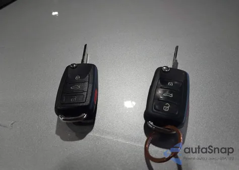 2013 Volkswagen Passat 2.0L Tdi Se z USA, uszkodzony, nr VIN 1VWBN7A38DC137989